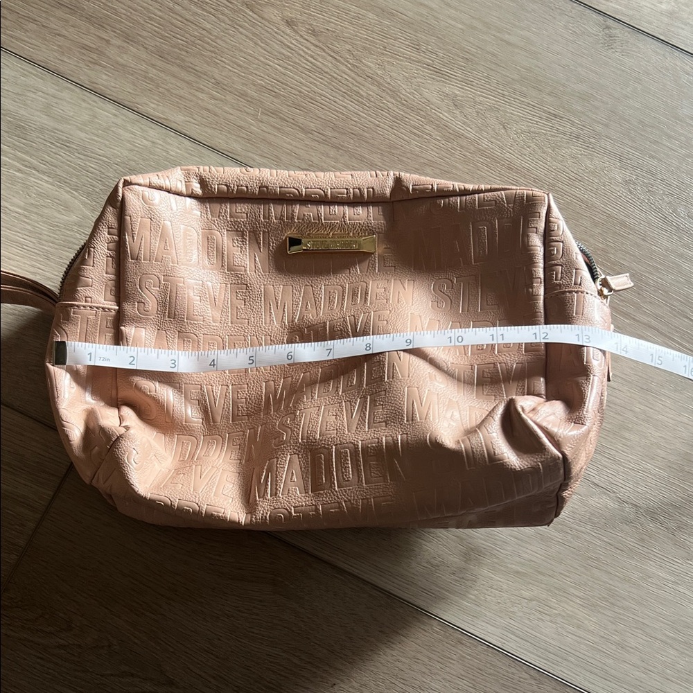 Steve Madden Blush Embossed Cosmetic Bag - Picture 8 of 9